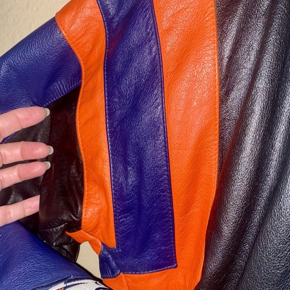 Vintage NFL Denver Broncos G-III Carl Banks Leather Jacket - Navy and Orange - Picture 6 of 15